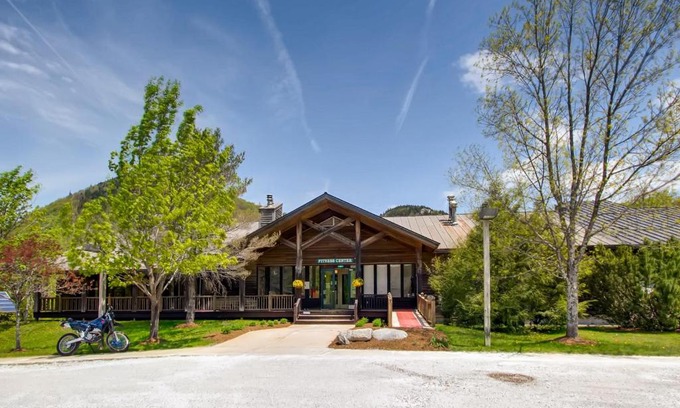Killington Apartment | Pico Village Resort G301 Brought to you by GetAway Vacations