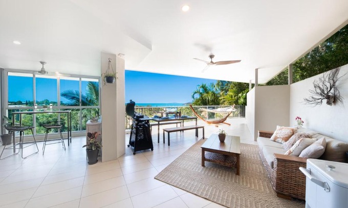 Airlie Beach Villa | Picture Perfect On Azure