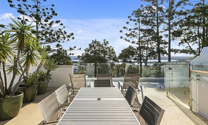 Noosa Heads Apartment | Picture Point 11 Penthouse apartment with rooftop deck & spa and stunning Views