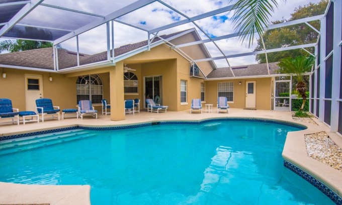 Sunridge Woods Villa | Picturesque 4Bd Pool Hm Sunridge Woods-521MR