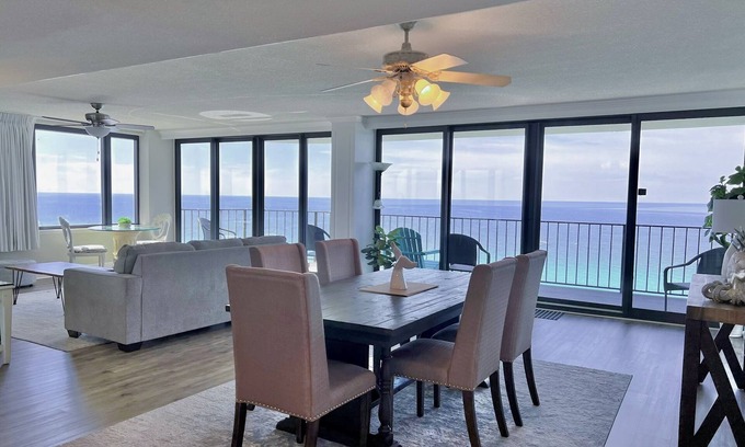 Thomas Drive Condo | Picturesque Beachfront Condo- Spacious Balcony, 2BD/2BA, Pool & Tiki Bar