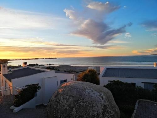 Paternoster House | Pikkewyntjie