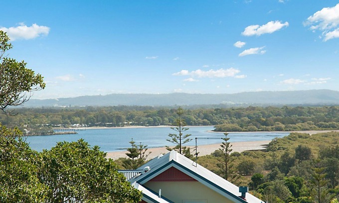 Yamba Apartment | Pilotage 1 | Position and views