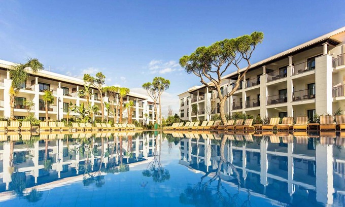 Olhos D'Agua Apartment | Pine Cliffs Garden Suite I