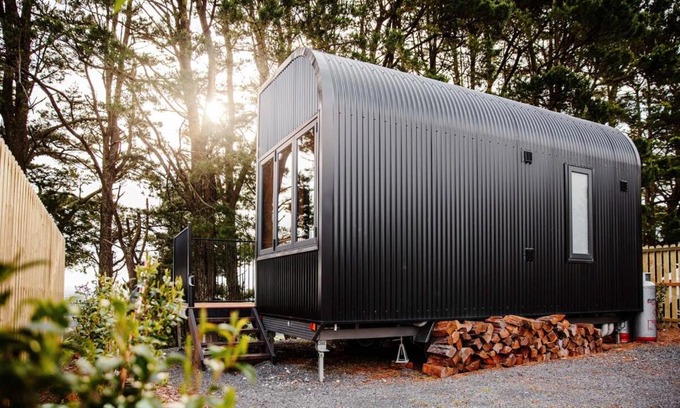 Glenquarry House | Pine Forest Luxury Tiny Cabins