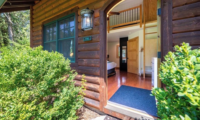 Ephraim Cottage | Pine Studio | Perfect Ephraim Fall Hideaway for Two