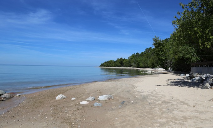 Forest Beach Cottage | Pine Trail Retreat - Cabin, Shared Beach Access