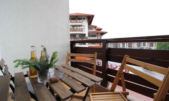 Shiligarnika Apartment | Pine Tree Apartment D34, Cedar Lodge 4