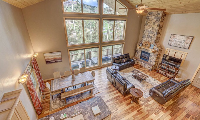 Brian Head Cabin | Pinehurst Cabin – Epic Views of Giant Steps and the Brian Head Resort