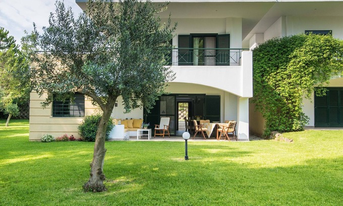 Kriopigi House | Pines by the Sea by Luxlikehome