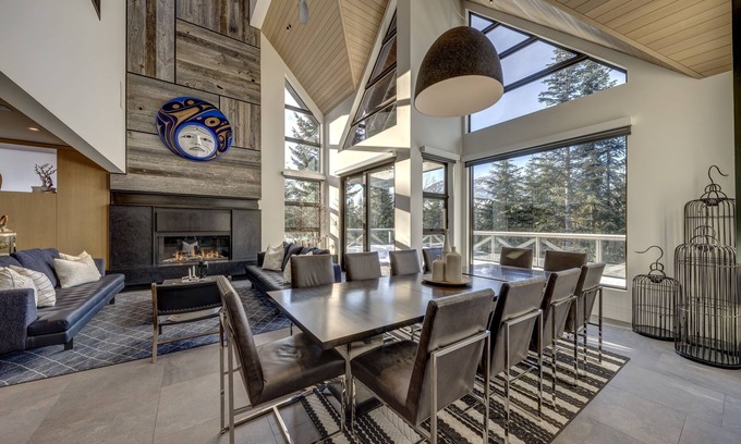 Upper Village House | Pinnacle Ridge 3&4 - 7,000 sq. ft, Ski in Ski out, Private Hot Tub, Sauna, Billiards