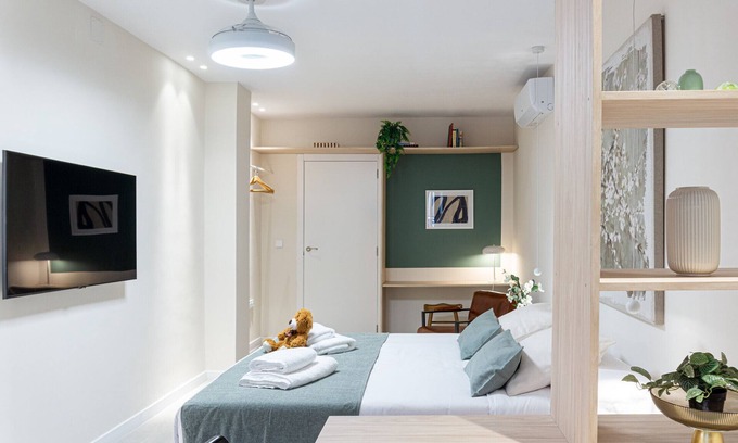Camins al Grau Apartment | Pintor Nicolau B - Estudio Chic