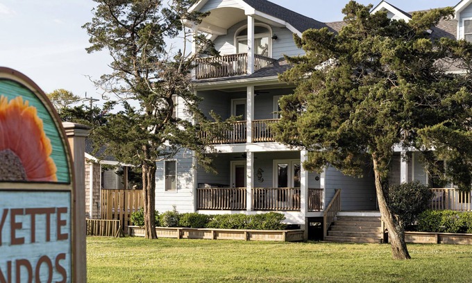 Ocracoke Condo | Pipe Dream: Condo with pool access. Centrally located.
