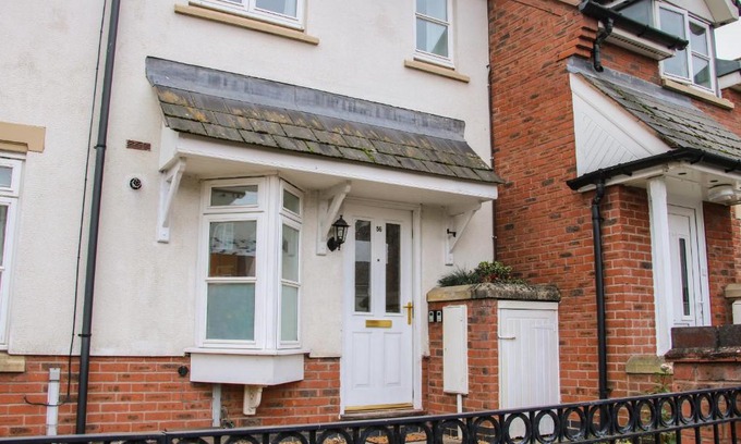 Shrewsbury House | Pippin's Place