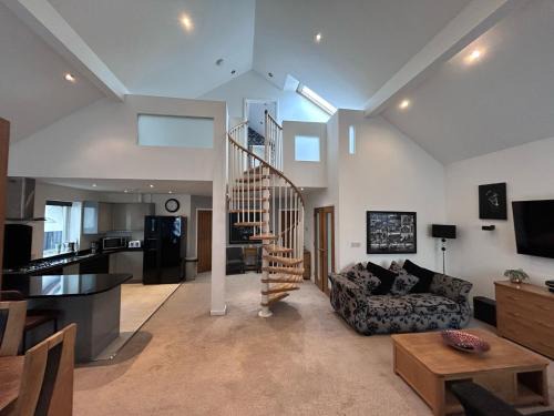 Paignton House | Pittman House