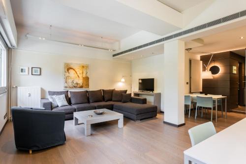 Plaka Apartment | Plaka Stylish 1 Bed Apartment on Cathedral Sq - CM1