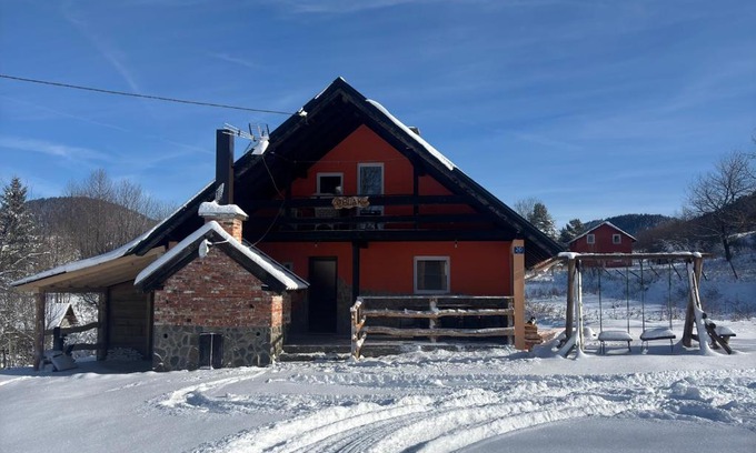 Canton 10 House | Planinska Kuća OBLAK