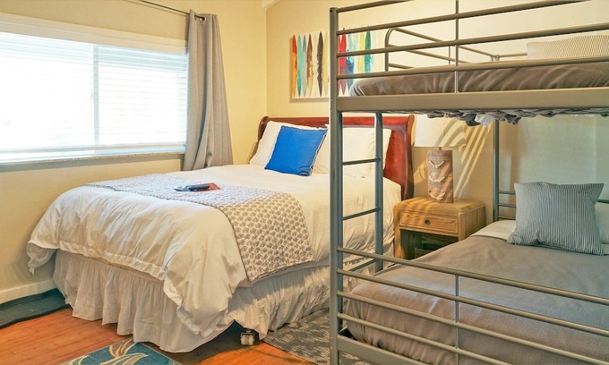 Tahoe Valley Hotel | Playpark Lodge Unit 1 Standard Family Room