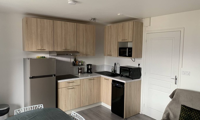 Embrun Apartment | Pleasant apartment close to the lake for 3 people
