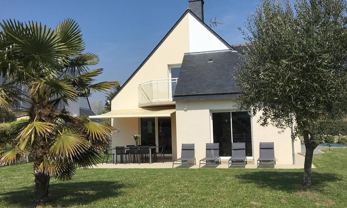 Erdeven House | Pleasant house 130m² 4 bedrooms, garden, walking distance to the beach, hiking trail