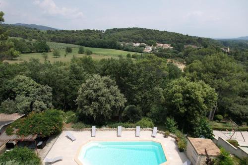 Puget House | Pleasant part of house with pool to share in Vaucluse, 4/6 people