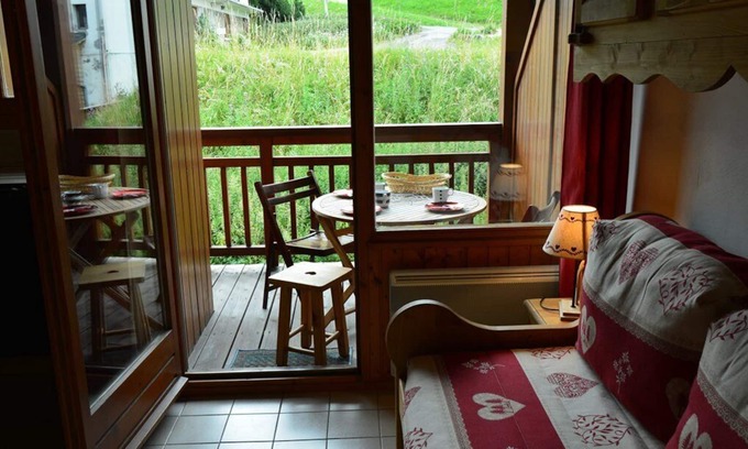 Crest-Voland Apartment | Pleasant studio with independent bedroom near ESF, shops.