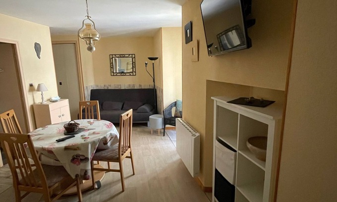 Ax-les-Thermes Apartment | Pleasant T2 FURNITURE in the Ax Les Thermes hypercentre, 5 minutes from the Teich thermal baths