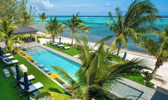 Bodden Town Apartment | Please Inquire Before Booking – Luxury Villa