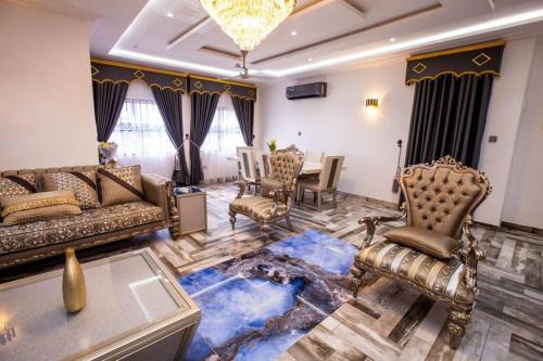 Accra Apartment | Plum Royal Estates - Penthouse Suite