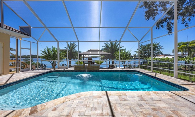 Apollo Beach House | Plunge into Joy & Bayfront Magic at Seaside Escape - Villa Seabird