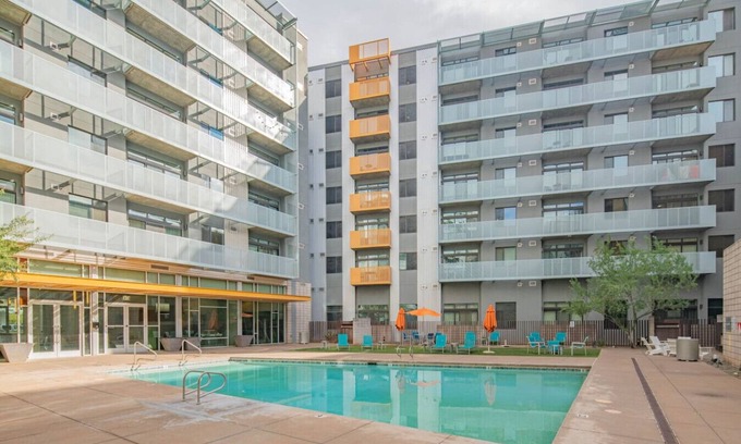 Evans Churchill Apartment | Plush 2BD | CDT | Gym+Pool+Parking | Sleep 8