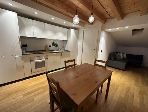 Zona LI La Storta Apartment | PM 26 Via Riccardo Morbelli Guest House