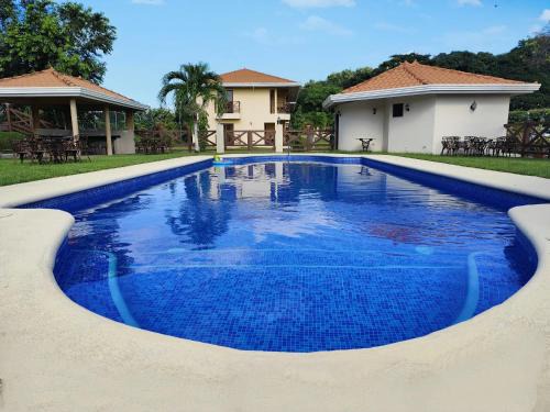 Los Santos Hotel | Pocri Country Resort