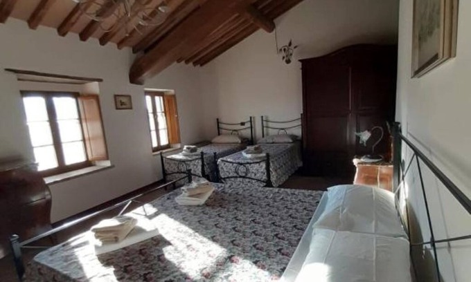 Radicondoli Other | Podere Cerciano: Double Room plus Single Bed cam. 4