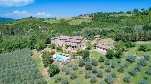 Doglio Villa | Podere Le Corone 20, Emma Villas