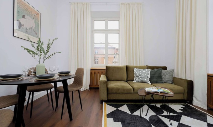 Old Town Apartment | Podwale 3 | Spacious Apartment | SmartTV