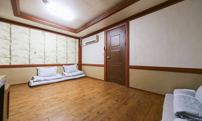 Pohang Hotel | Pohang Jukdo Market L