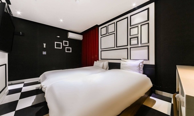 Pohang Hotel | Pohang Sangdo-dong Xym1