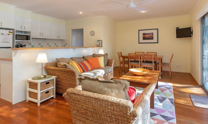 Boomerang Beach House | Point Break @ Boomerang Point