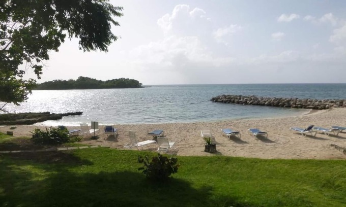 Orange Bay Apartment | Point Village Studio between Hedonism II and Royalton Negril