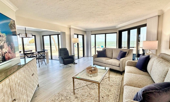 Sanibel Condo | Pointe Santo 3br - Gorgeous Panoramic Gulf/Beach V