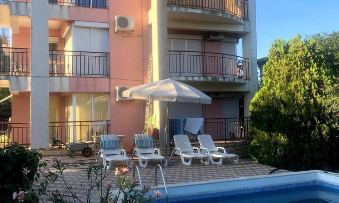 Tankovo Apartment | Poki Apartment - Bulgaria near Sunny Beach. Pet-Friendly.