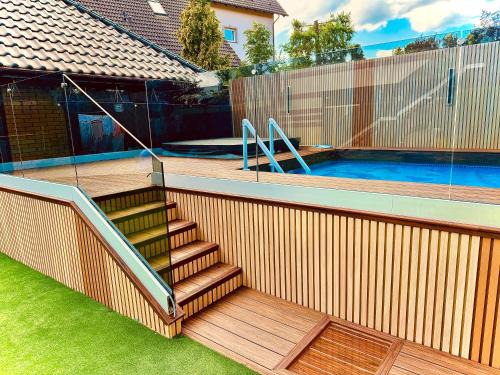 Miedzywodzie House | Pokoje Gościnne Nad Zalewem Swim SPA