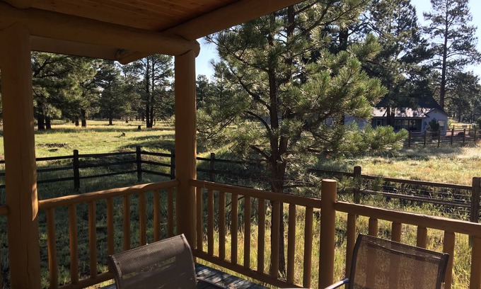Williams Cabin | Polar Express! Family friendly - Grand Canyon, Sedona, Williams