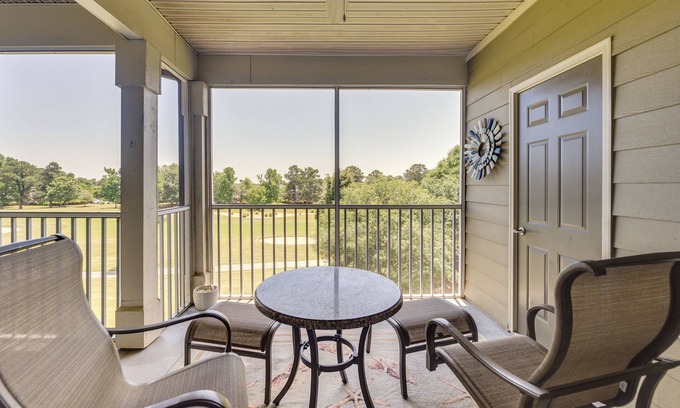 Calabash Condo | Pool Access & 11 Mi to Beach: Calabash Condo!