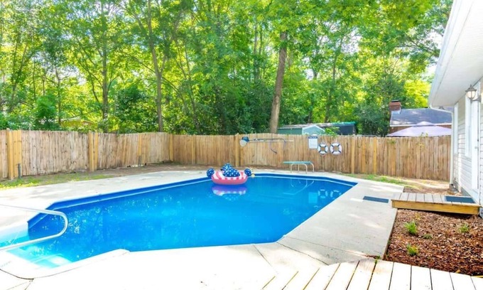 Columbus House | Pool, Fenced Yard, & Patio! Ventura Vista Retreat