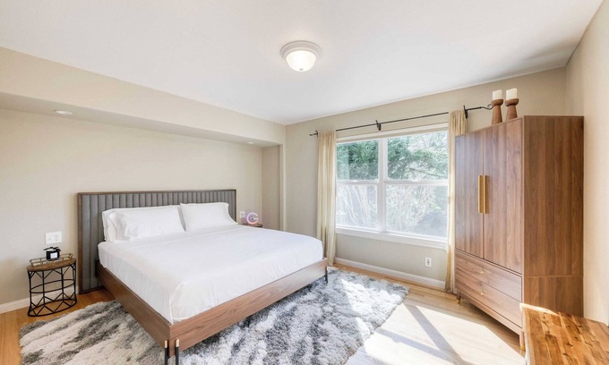 Sebastopol Cottage | Pool + Hot Tub + Firepit + Game Room Minutes From Sebastopol & Russian River Baker Lane Retreat