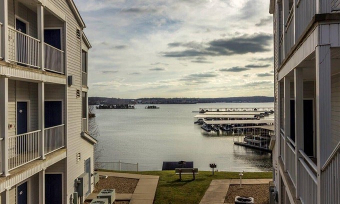 Village of Four Seasons Apartment | Pool | WiFi | Lake Front| Sleeps 6 | MM 13 (793DC)