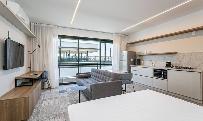 Centro Apartment | Pool with Sea View | WI-FI 200MB | Foodhall #TT3