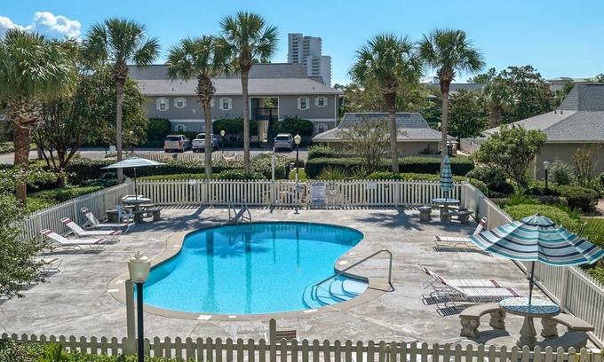 Seagrove Beach Condo | Poolside, Easy Beach Access, Remodeled, Sleeps 8 + Free Attraction Tickets!